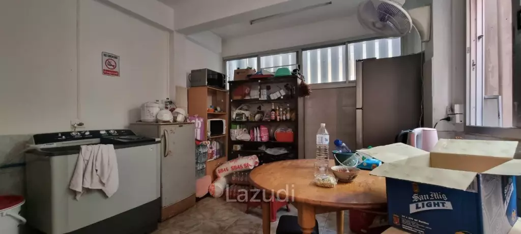 3 Beds 4 Baths 304 SQ.M.  Commercial Building in Buakhao