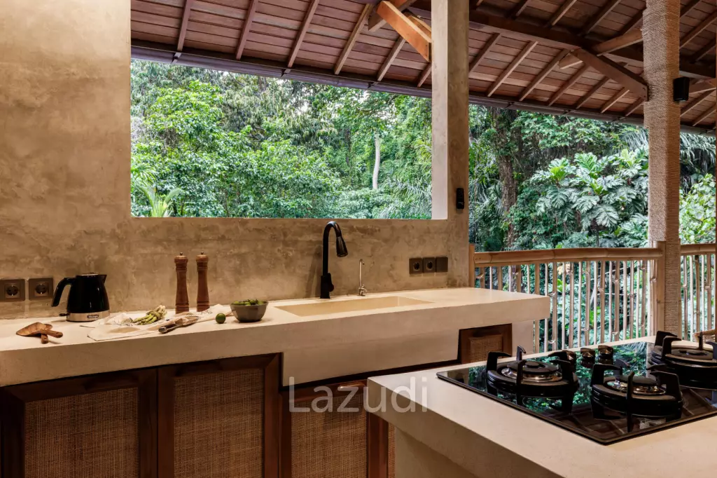 Luxurious Jungle Retreat Exquisite Villa for Lease in Ubud