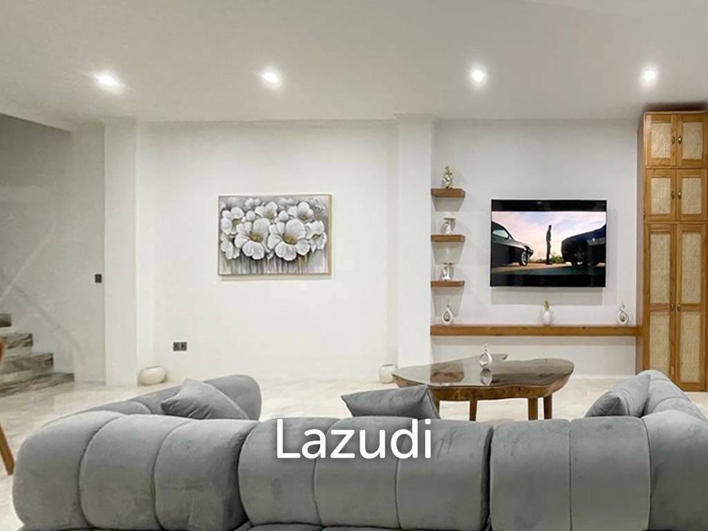 Premium Leasehold Property with Expansive Pool in Canggu – Tumbak Bayuh: Only 10 Minutes to Pererenan Beach
