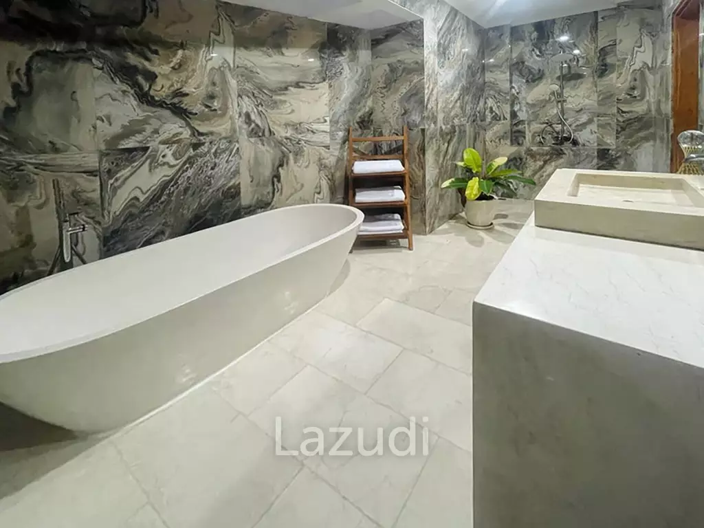 Premium Leasehold Property with Expansive Pool in Canggu – Tumbak Bayuh: Only 10 Minutes to Pererenan Beach