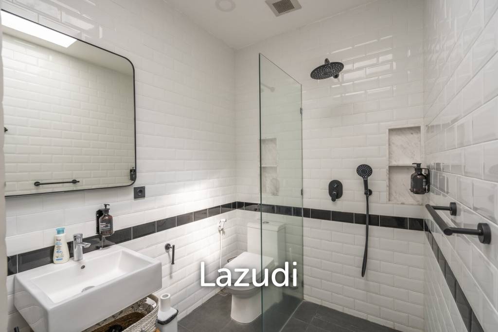 Charming Newly Renovated 4 Bedroom Villa in Berawa, Ideal Investment Opportunity