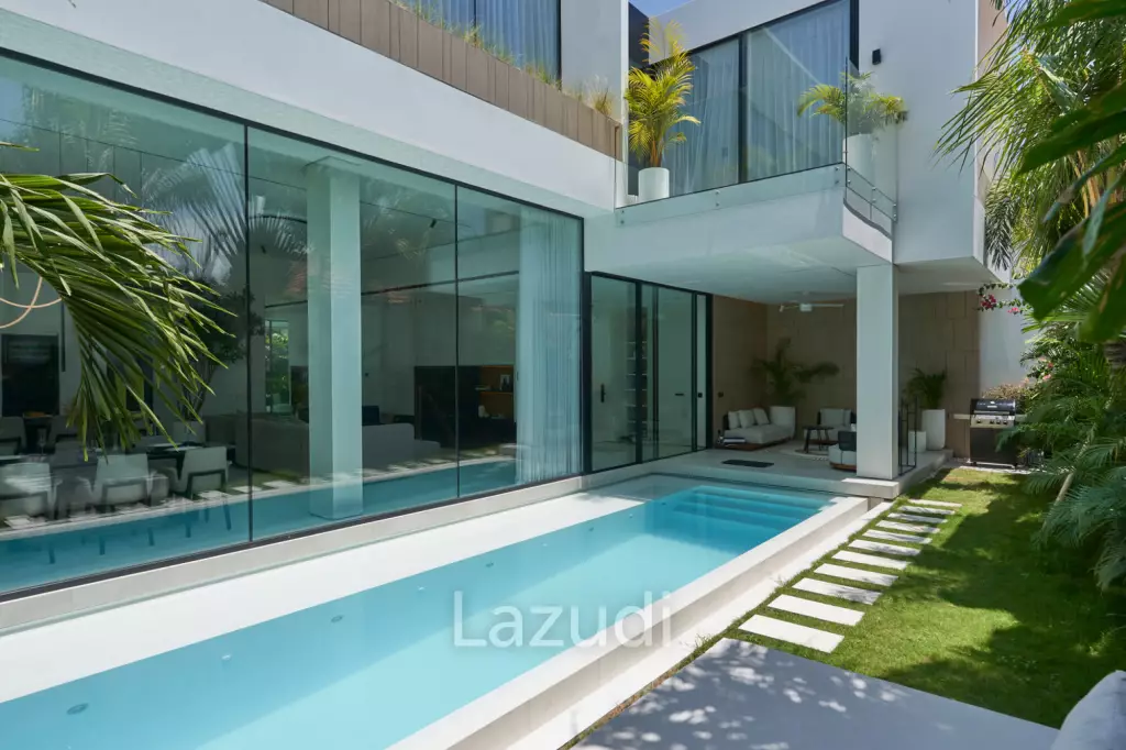 Modern Luxury Meets Smart Living, A Premier 3 Bedroom Villa in Berawa, Canggu