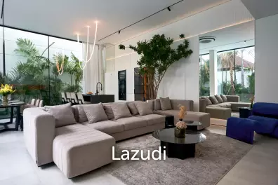 Modern Luxury Meets Smart Living, A Premier 3 Bedroom Villa in Berawa, Canggu