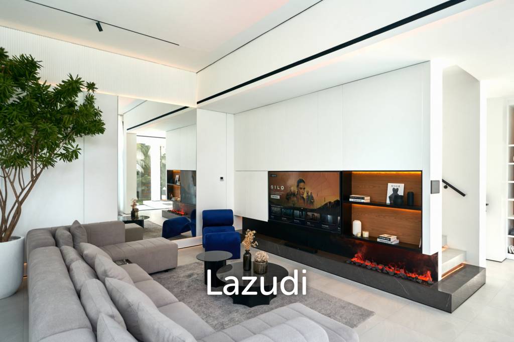 Modern Luxury Meets Smart Living, A Premier 3 Bedroom Villa in Berawa, Canggu