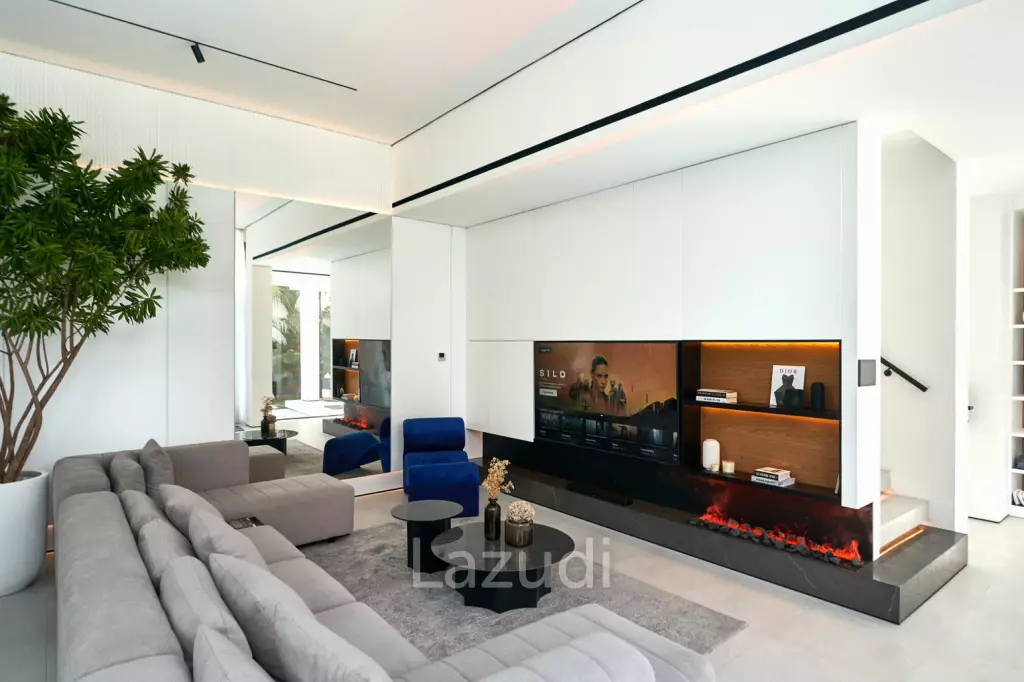 Modern Luxury Meets Smart Living, A Premier 3 Bedroom Villa in Berawa, Canggu