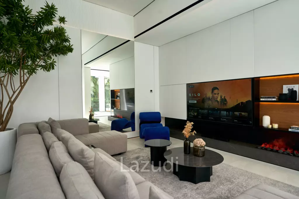 Modern Luxury Meets Smart Living, A Premier 3 Bedroom Villa in Berawa, Canggu