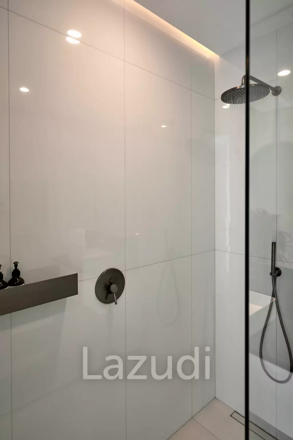 Modern Luxury Meets Smart Living, A Premier 3 Bedroom Villa in Berawa, Canggu