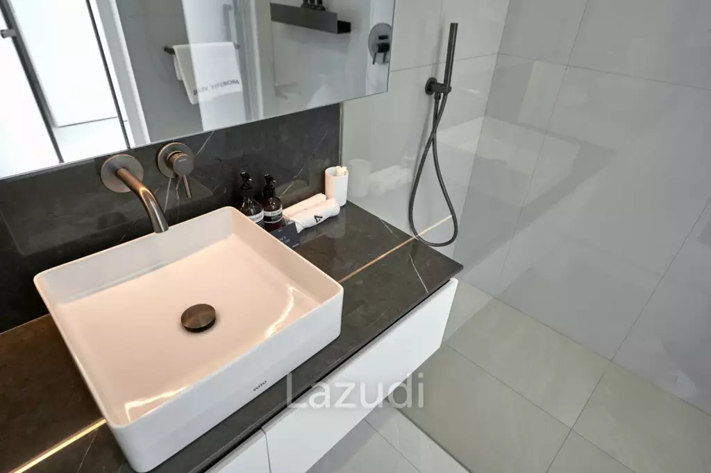 Modern Luxury Meets Smart Living, A Premier 3 Bedroom Villa in Berawa, Canggu