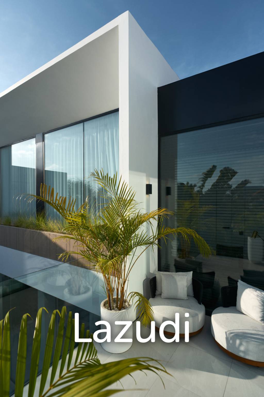 Modern Luxury Meets Smart Living, A Premier 3 Bedroom Villa in Berawa, Canggu