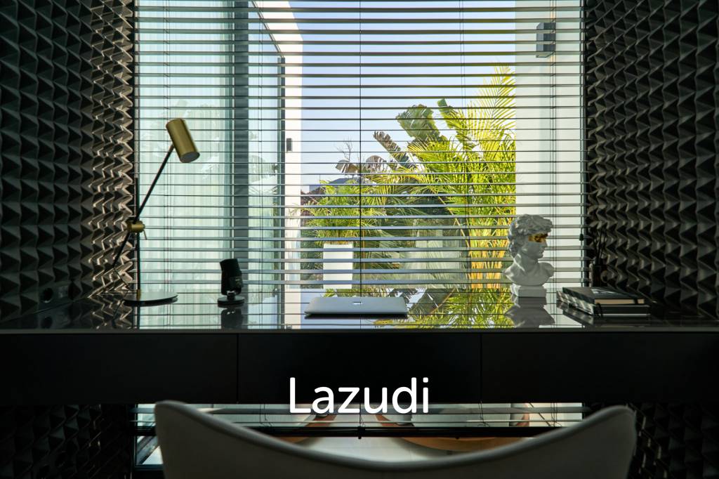 Modern Luxury Meets Smart Living, A Premier 3 Bedroom Villa in Berawa, Canggu