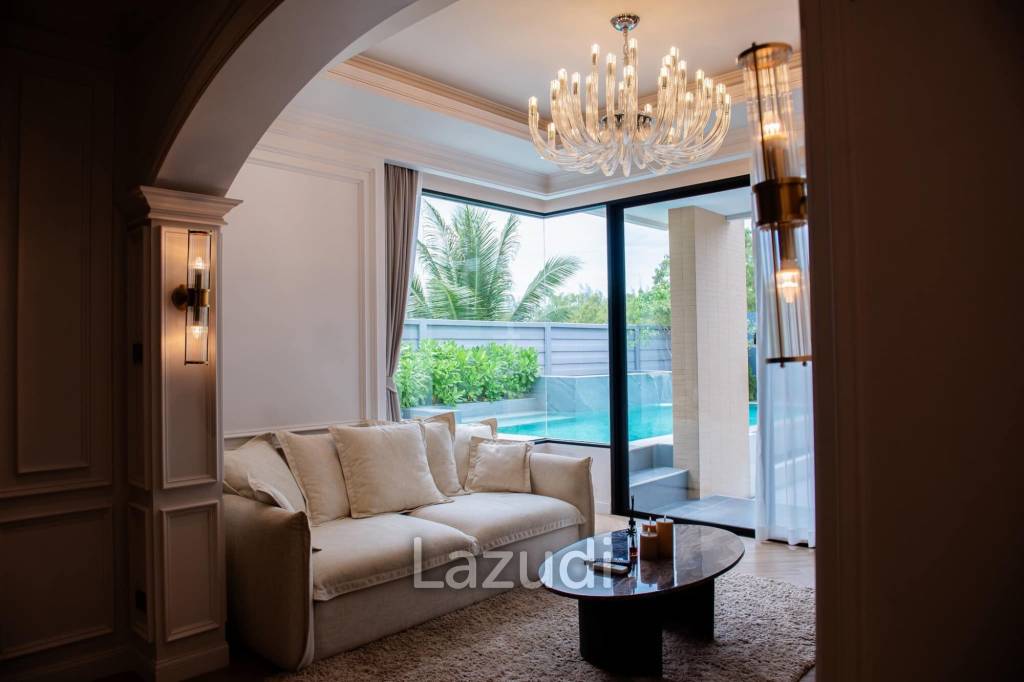 Zermatt Hua Hin : Luxurious Two-Story Villa Soi 102