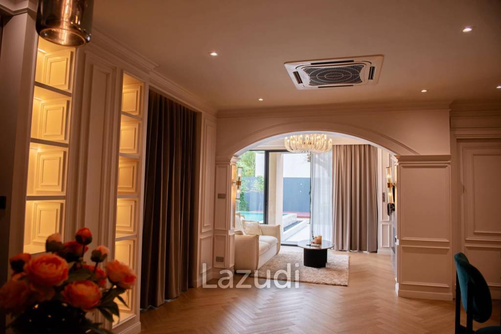 Zermatt Hua Hin : Luxurious Two-Story Villa Soi 102