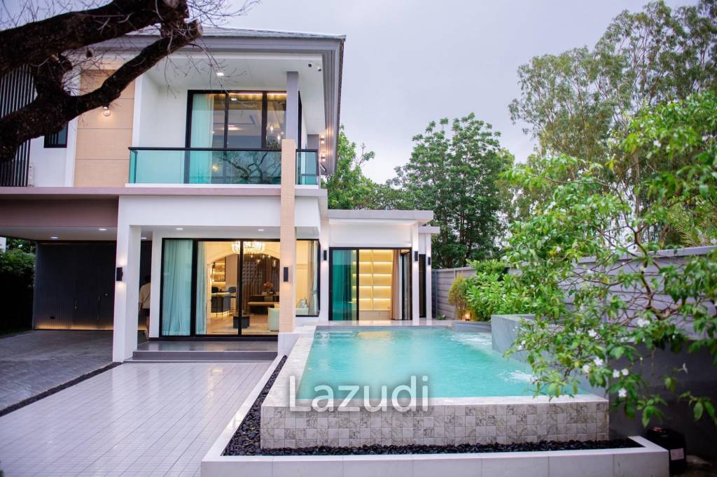 Zermatt Hua Hin : Luxurious Two-Story Villa Soi 102