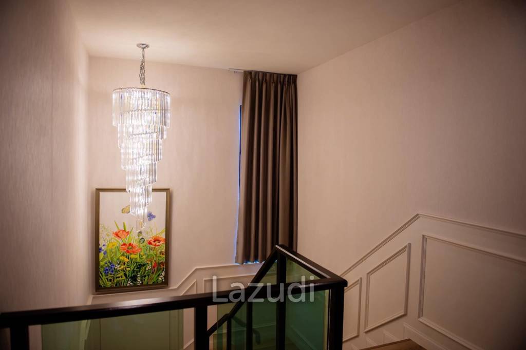 Zermatt Hua Hin : Luxurious Two-Story Villa Soi 102