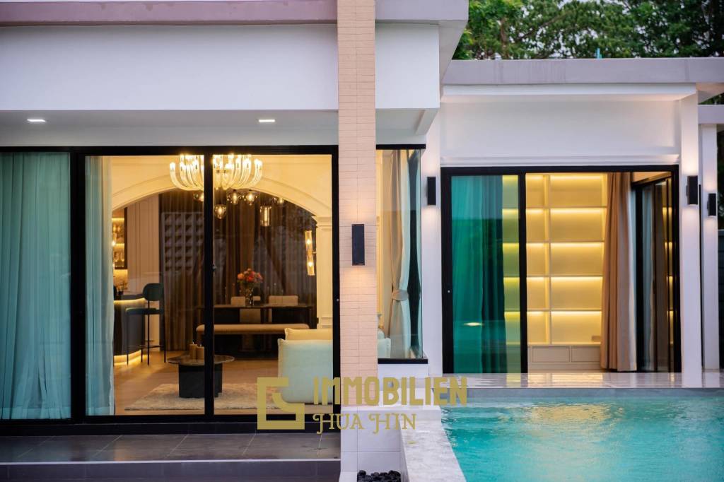 Zermatt Hua Hin : Luxurious Two-Story Villa Soi 102