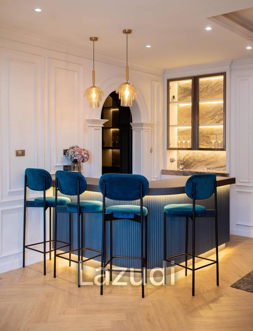 Zermatt Hua Hin : Luxurious Two-Story Villa Soi 102