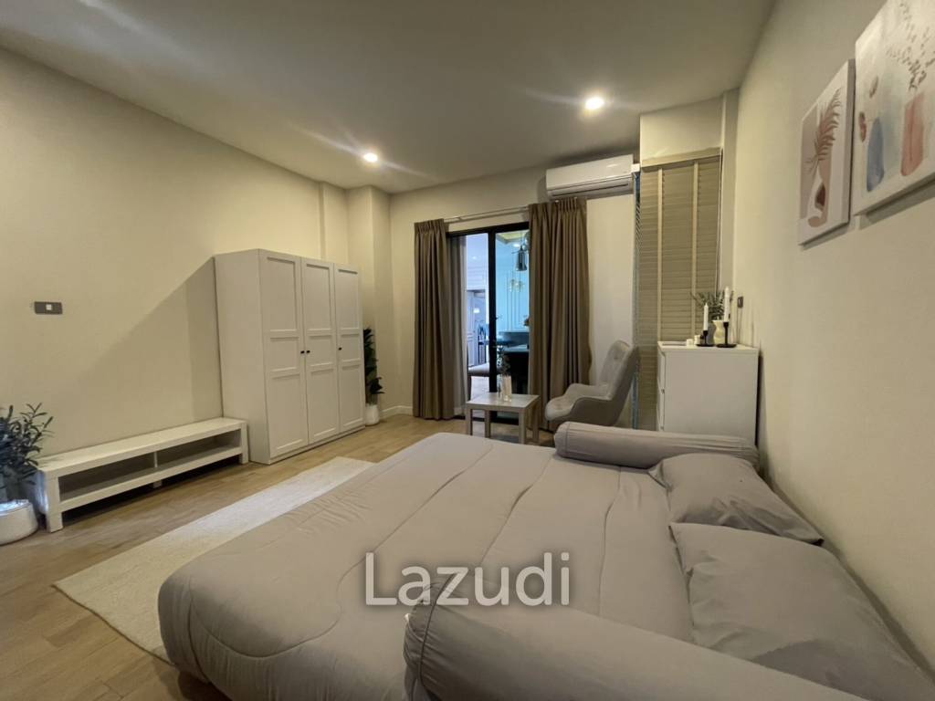Zermatt Hua Hin : Luxurious Two-Story Villa Soi 102