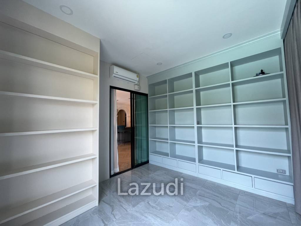 Zermatt Hua Hin : Luxurious Two-Story Villa Soi 102