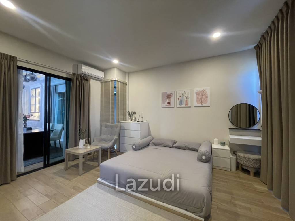 Zermatt Hua Hin : Luxurious Two-Story Villa Soi 102