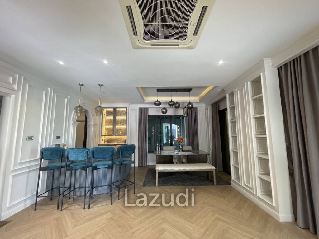Zermatt Hua Hin : Luxurious Two-Story Villa Soi 102