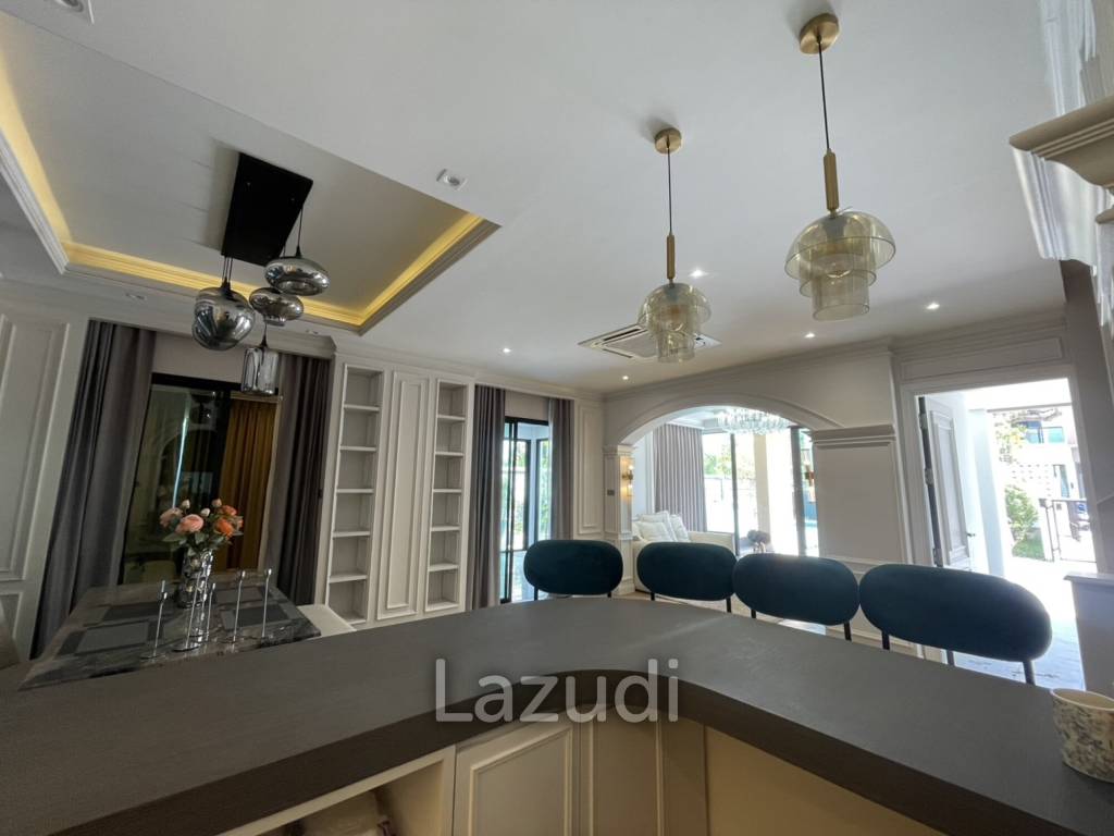 Zermatt Hua Hin : Luxurious Two-Story Villa Soi 102
