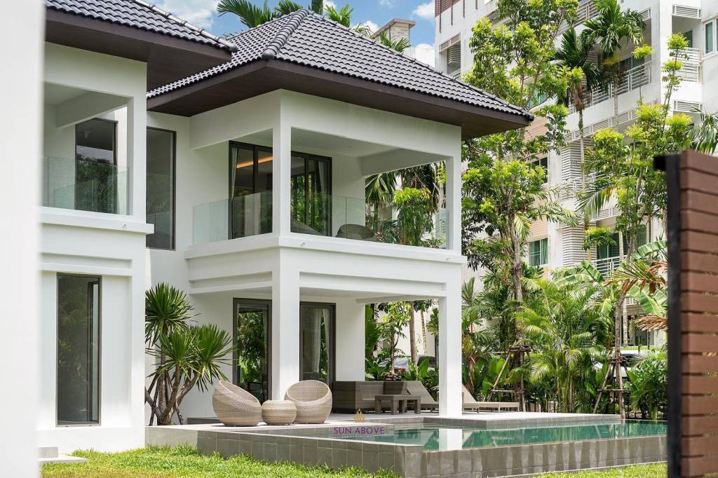 Modern Tropical 3-Bedroom Villa - 5 Minutes from Kamala Beach