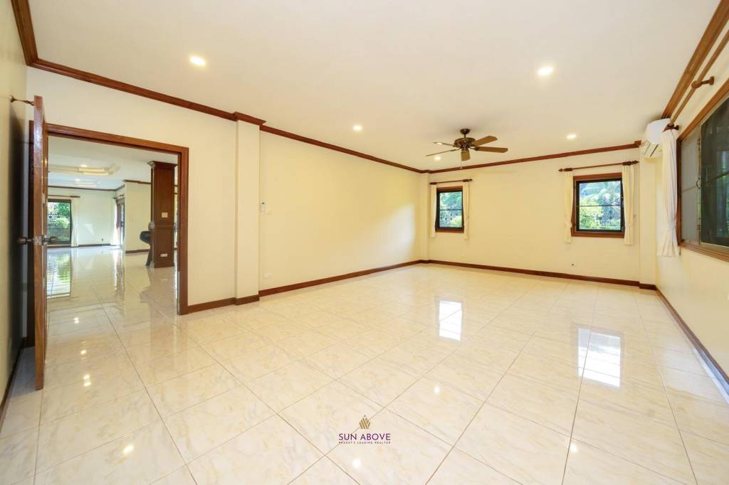 Beautiful Thai-Style 3-Bedroom House  In  Kamala