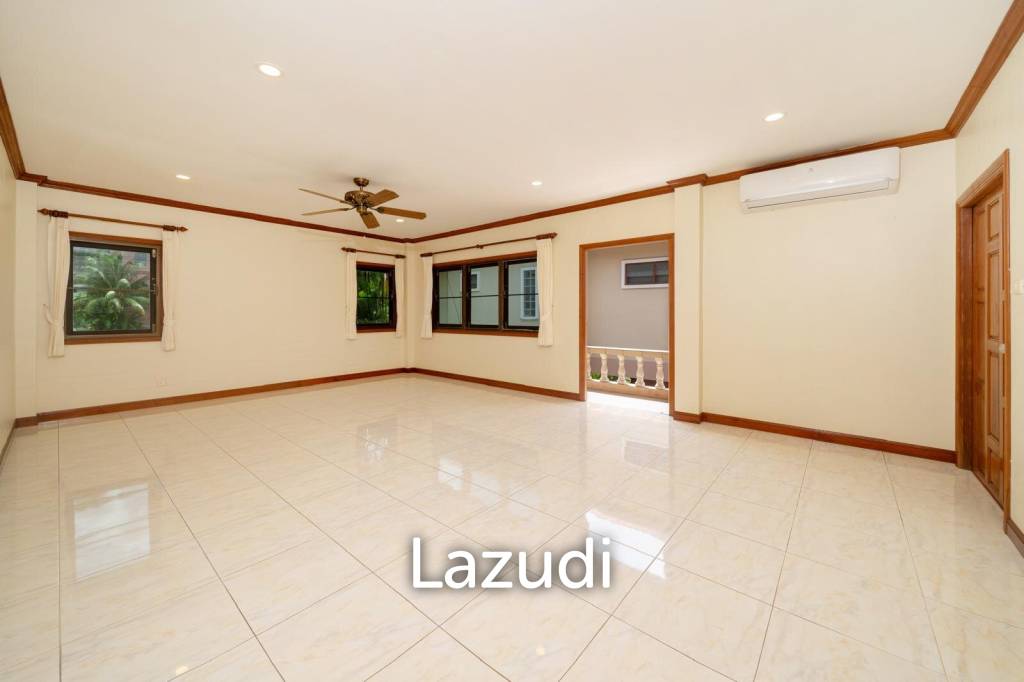 Beautiful Thai-Style 3-Bedroom House  In  Kamala