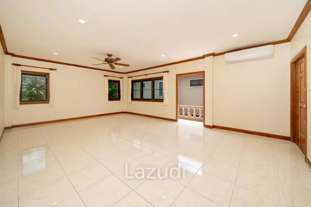 Beautiful Thai-Style 3-Bedroom House  In  Kamala