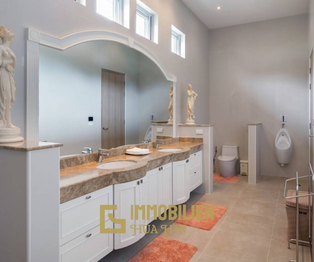 2,267 m² 6 Chambre 5 Salle de bain Villa Pour Vente