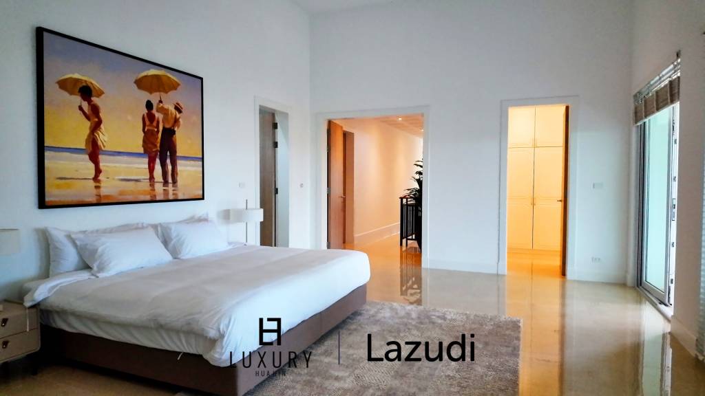 2,267 Kvm 6 Seng 5 Bad Villa for Salg