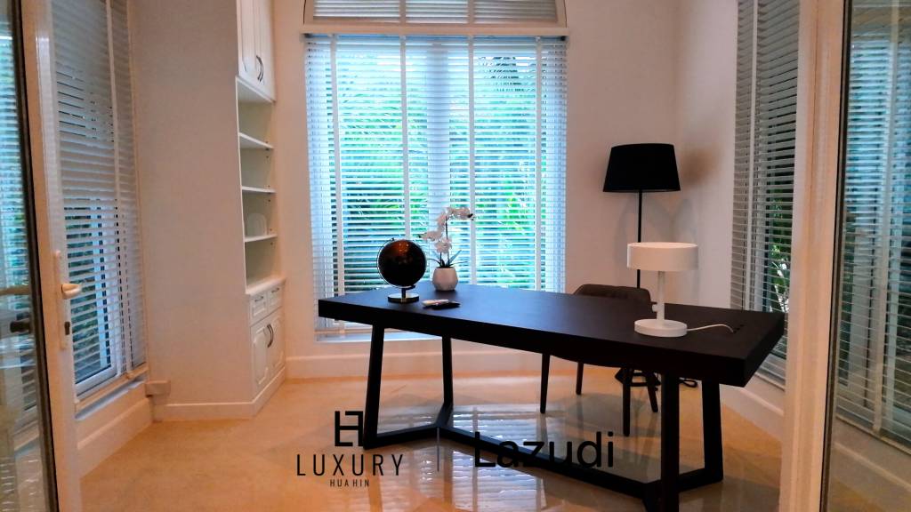 2,267 Kvm 6 Seng 5 Bad Villa for Salg