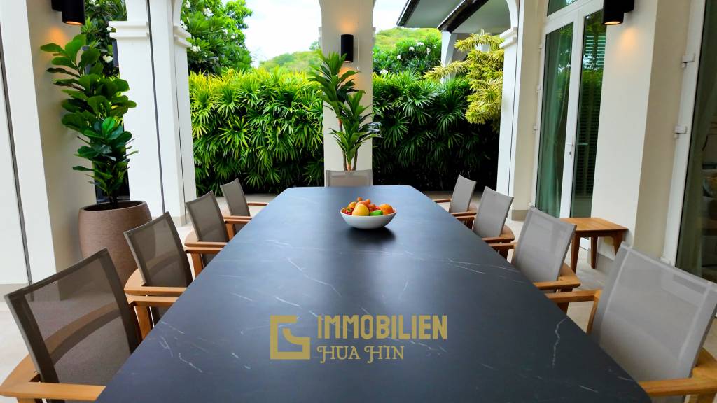 Luxus Pool Villa mit 6 Schlafzimmern und 5 Bädern