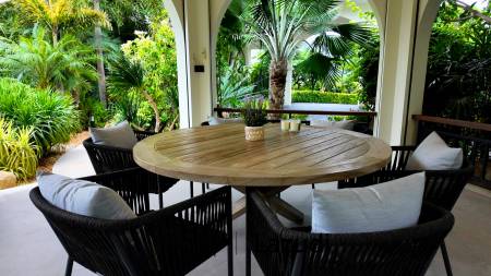 2,267 Kvm 6 Seng 5 Bad Villa for Salg