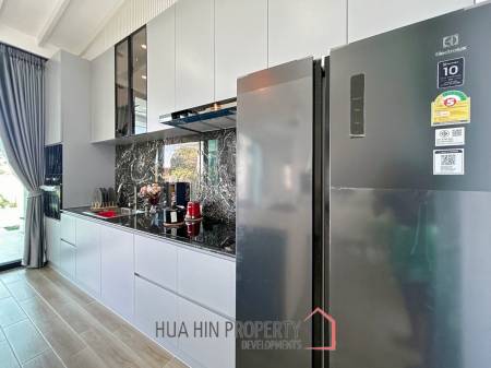 Brand New 5 Bedroom Pool Villa Close to Black Mountain
