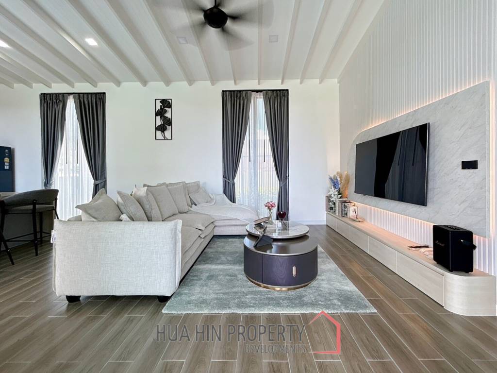 Brand New 5 Bedroom Pool Villa Close to Black Mountain