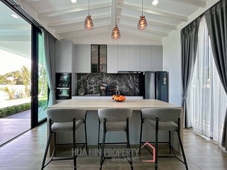 Brand New 5 Bedroom Pool Villa Close to Black Mountain