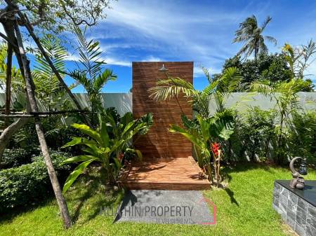 Brand New 5 Bedroom Pool Villa Close to Black Mountain