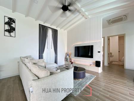 Brand New 5 Bedroom Pool Villa Close to Black Mountain