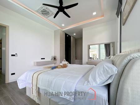 Brand New 5 Bedroom Pool Villa Close to Black Mountain