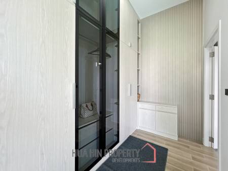 Brand New 5 Bedroom Pool Villa Close to Black Mountain