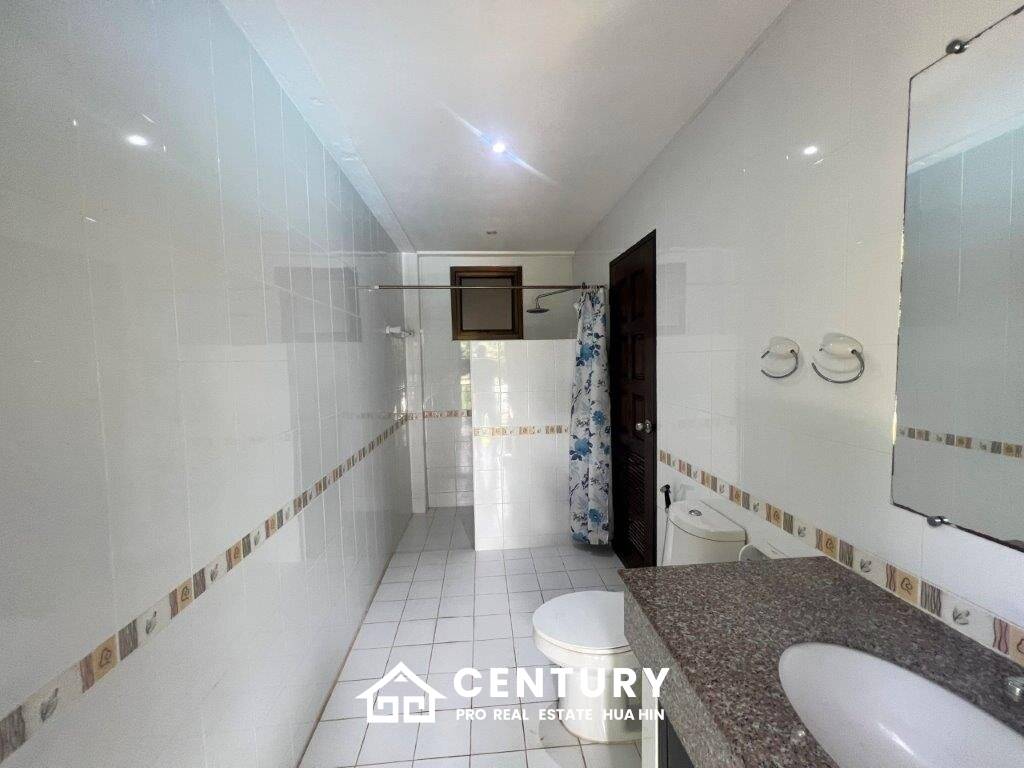 THE HEIGHT 2: Great Quality 5 Bed Pool Villa