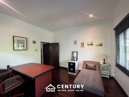 THE HEIGHT 2: Great Quality 5 Bed Pool Villa