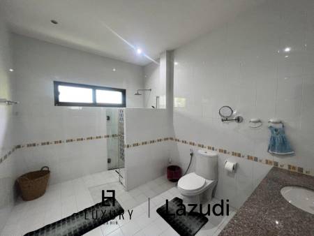 908 metro cuadrado 5 ` 3 Baño Villa de Venta