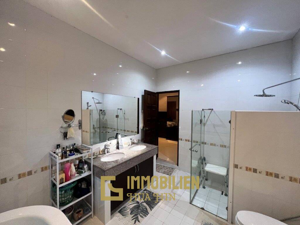 908 metro cuadrado 5 ` 3 Baño Villa de Venta