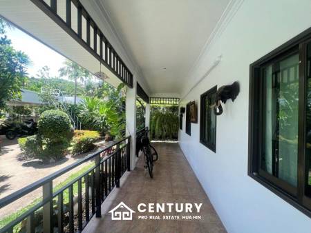 THE HEIGHT 2: Great Quality 5 Bed Pool Villa