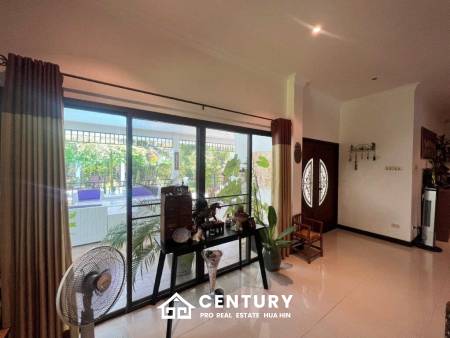 THE HEIGHT 2: Great Quality 5 Bed Pool Villa