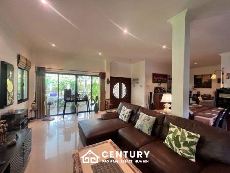 THE HEIGHT 2: Great Quality 5 Bed Pool Villa