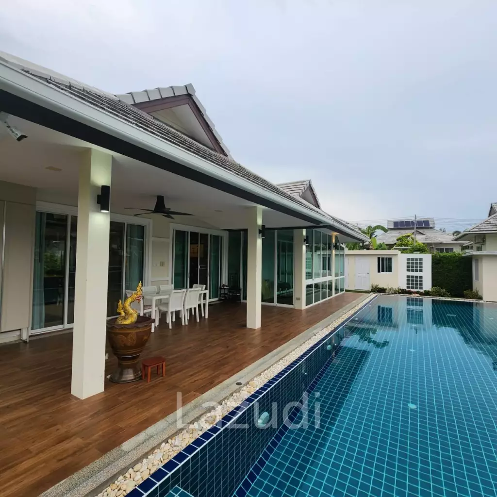 Emerald Scenery : 3 Bed 4 Bath Pool Villa