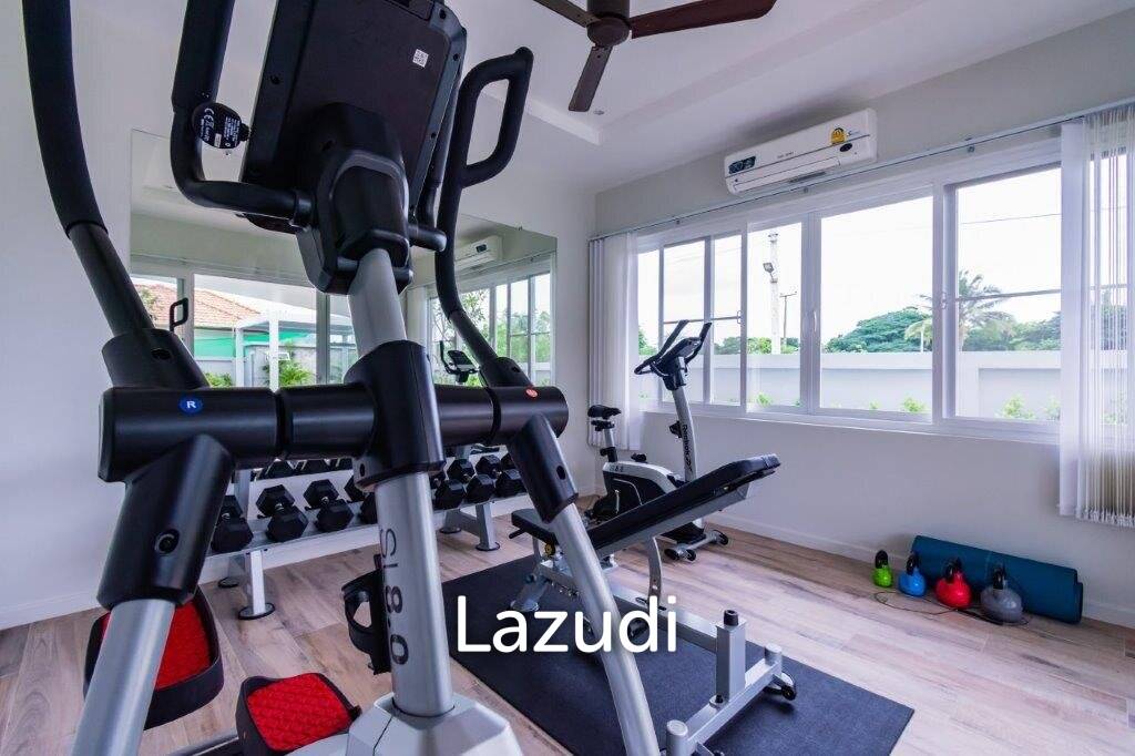 848 ตร.ม 3 เตียง 3 อาบน้ำ วิลล่า For ขาย